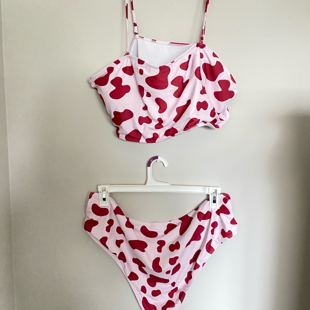 SHEIN- Plus Size Swimsuit